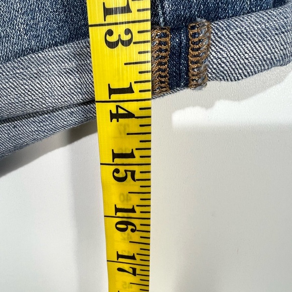 Anthropologie Pilcro Mid-Rise Slim Boyfriend Denim Shorts Sz 31 - Picture 8 of 14